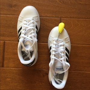 Adidas Black & White Tennis Shoes